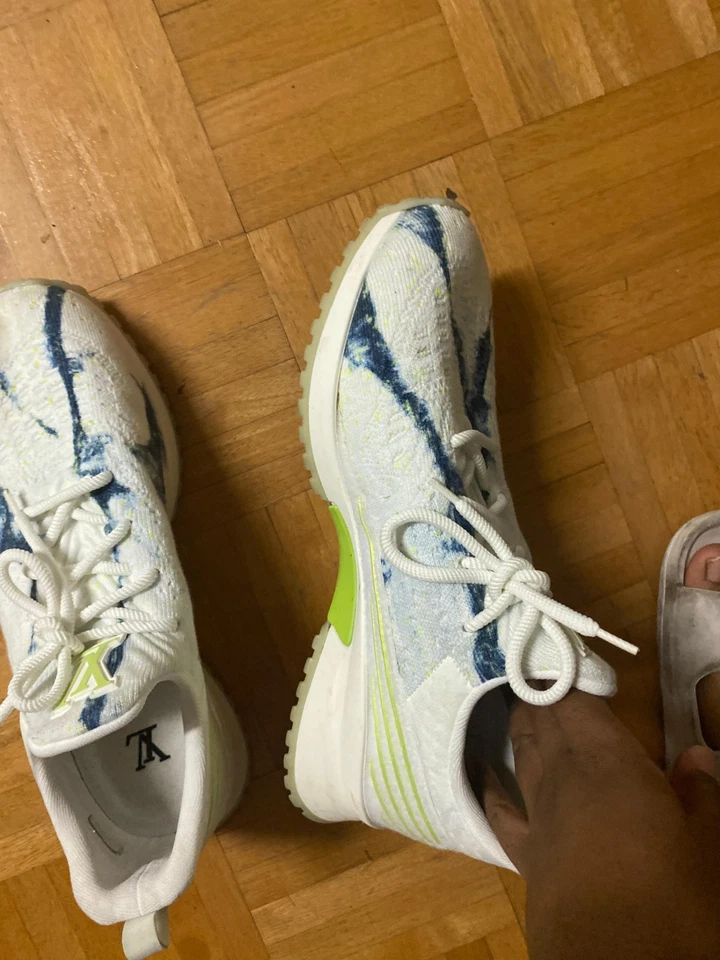 Zapatilla Louis Vuitton Estampada Talla 10 Usada Excelente Estado Foto 3 de 4