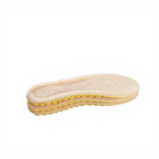 Odor-resistant wool insoles