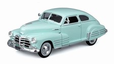 New Maisto 1/24 Chevrolet Fleetline Aero Sedan 1948 Light Green Completed