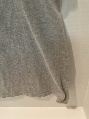 Hang Ten Premium Tee Tank Top Shirt Men’s Size Small Gray Surfer Footprints - Picture 11 of 21