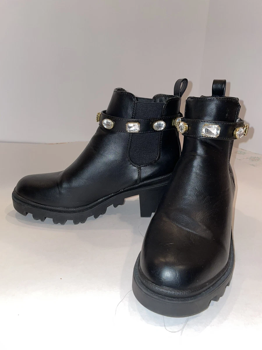 Nicholes shoes deals