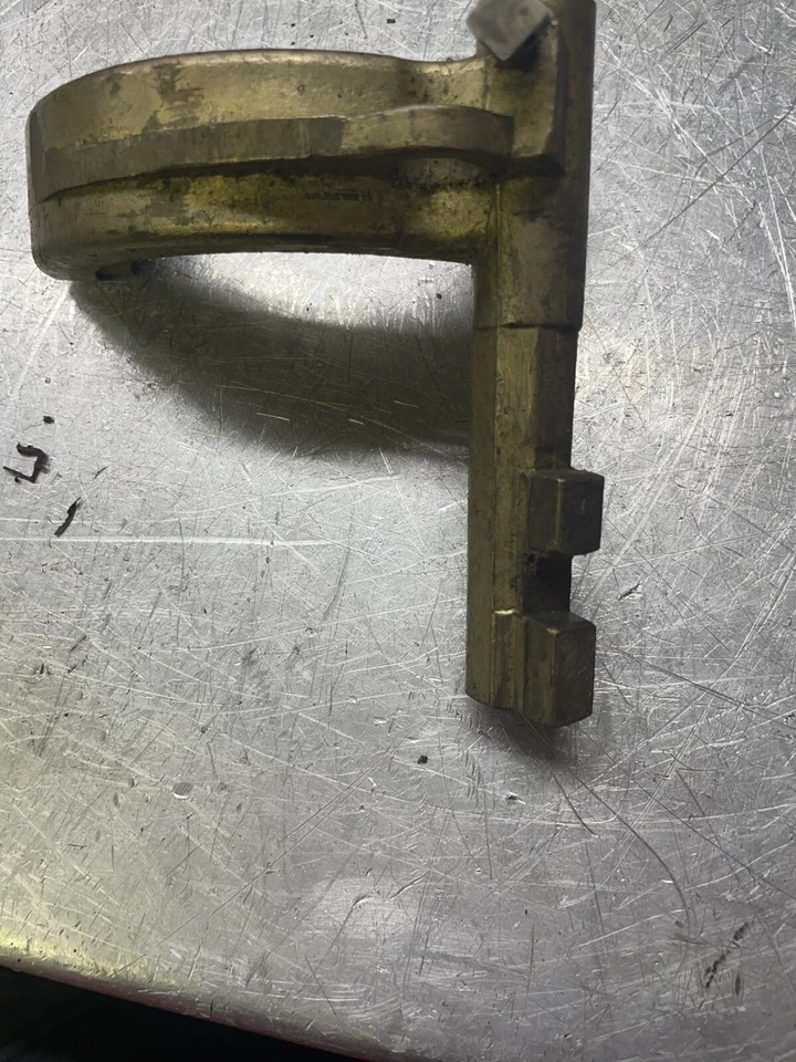 Austin Healey 100 (BN2, 100/6, 3000)  Gearbox 1st/2nd Selector 1B3708 - Image 4 of 4