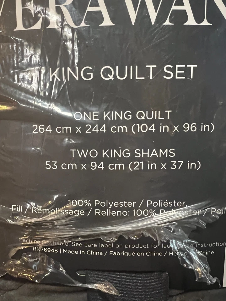 Vera Wang----- King Quilt 3 Pc Set Luxurious Diamond Velvet Bedding Grey - Image 4 of 4