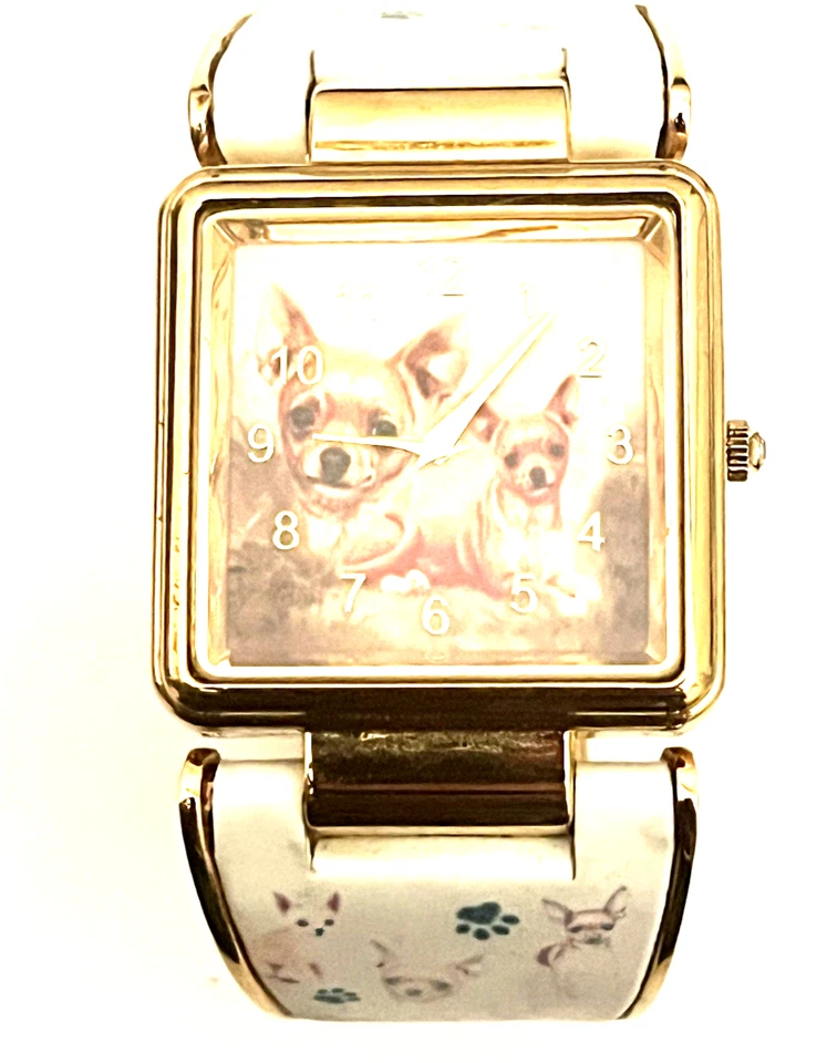 Reloj Chihuahua tono dorado Dog Lover’s ¡ME ENCANTA MI CHIHUAHUA! Cuarzo de precisión BGE Foto 3 de 4