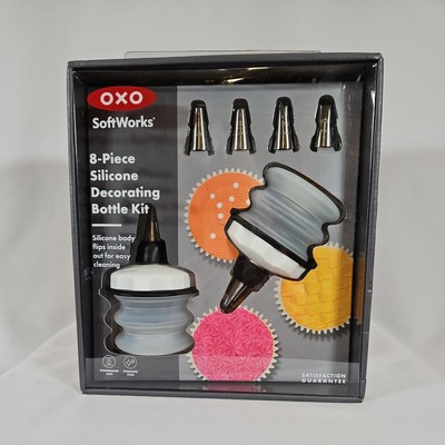 OXO SoftWorks 8 Piece Silicone Decorating Bottle Kit New. Easy clean Piping tips