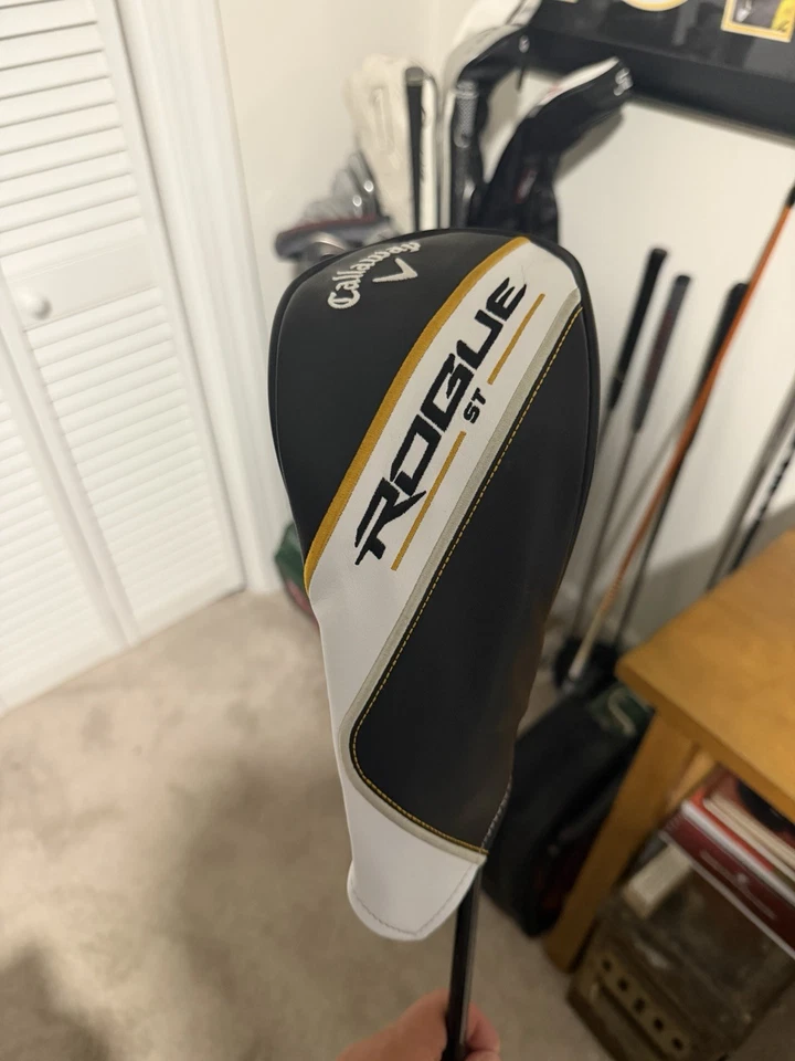 Callaway Rogue ST LS Fairway 3+ madera 13,5 grados, serie X-Stiff Tensei AV. Foto 4 de 4