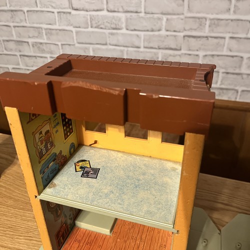 Vintage Fisher Price Play Family Sesame Street House #938 Hoopers Store 1974 - Picture 12 of 12