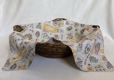 Vintage Handwoven 11  Bread/Dinner Roll Basket with Double-sided Easter Liner
