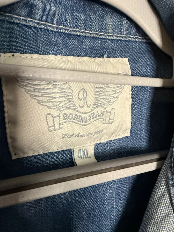 Chaqueta vaquera con tachuelas lavado claro Robin’s Jeans talla 4x. Chaqueta vaquera estilo años 90 Foto 2 de 4