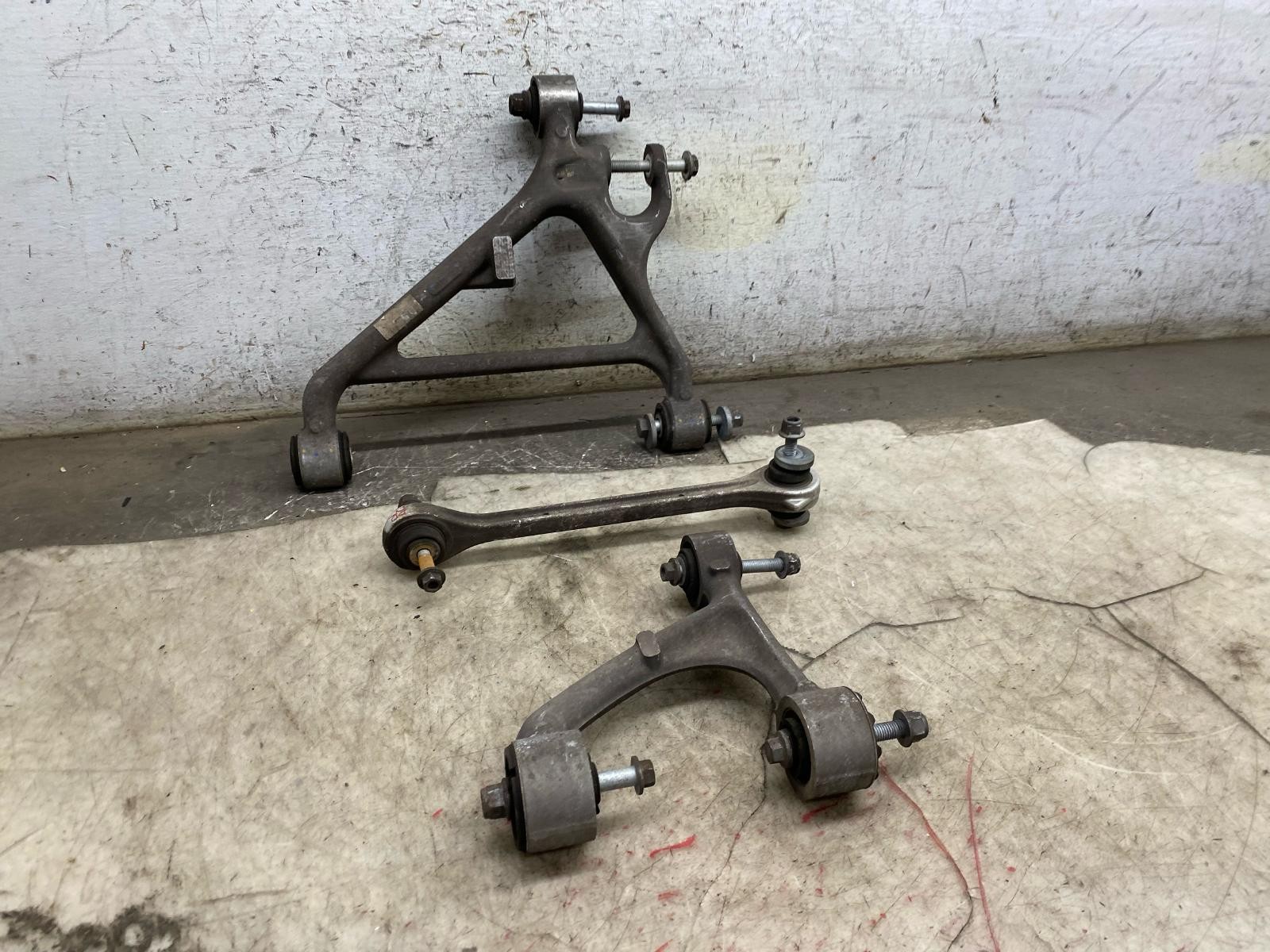 2015 ASTON MARTIN RAPIDE RIGHT REAR UPPER & LOWER CONTROL ARM SET *55K MILES*
