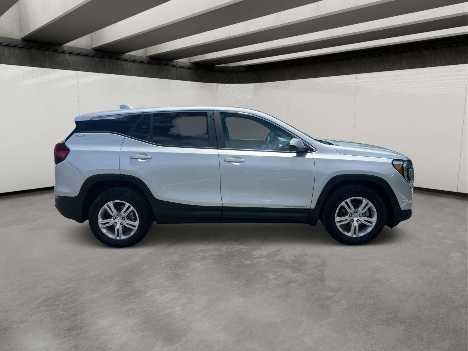 GMC Terrain - Image 7