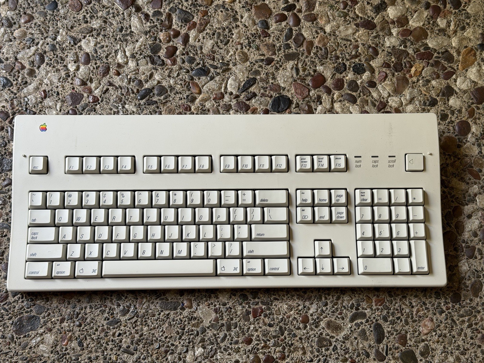 Vintage APPLE M3501 EXTENDED KEYBOARD II No CABLE Computer Original NICE