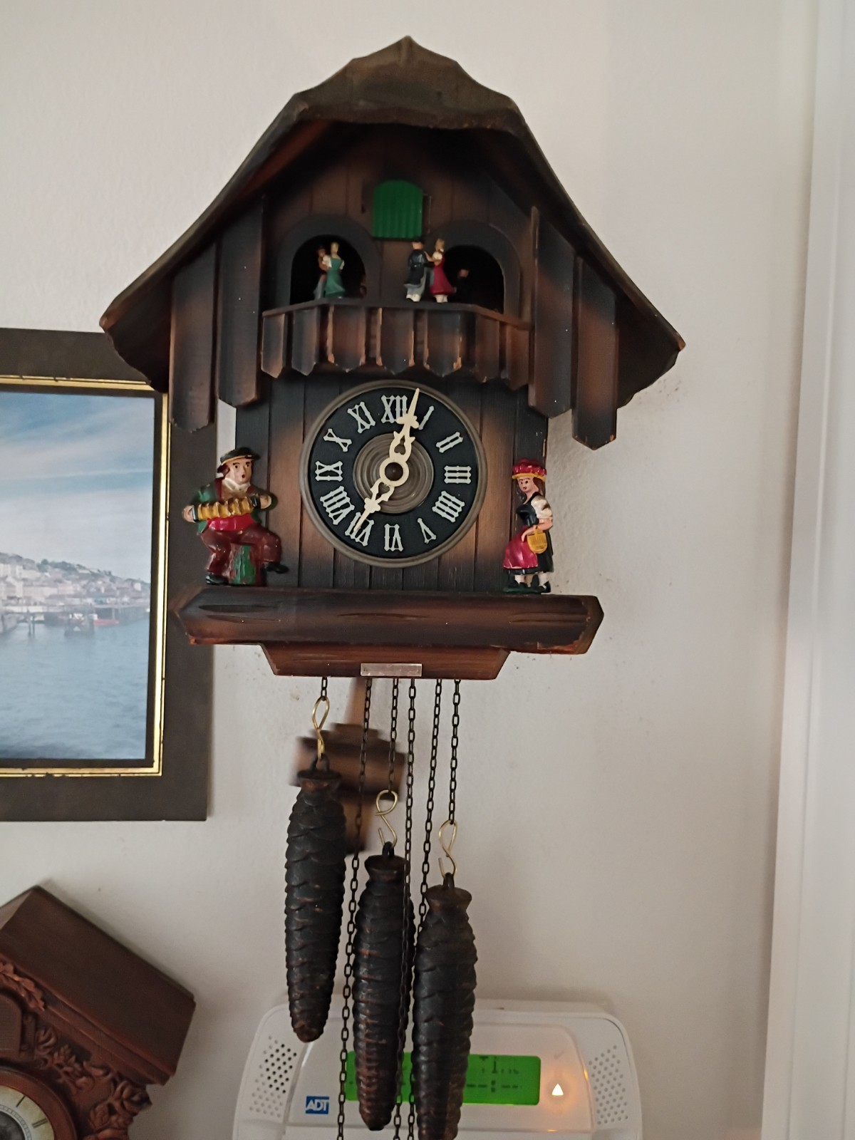 OLDER VINTAGE MUSIC CAROUSEL CUCKOO CLOCK WITH DANCERS 2 SON