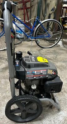 #ad Ryobi 2700 PSI Gas Pressure Washer Cold Water Quick Connect Easy Transport $200.00