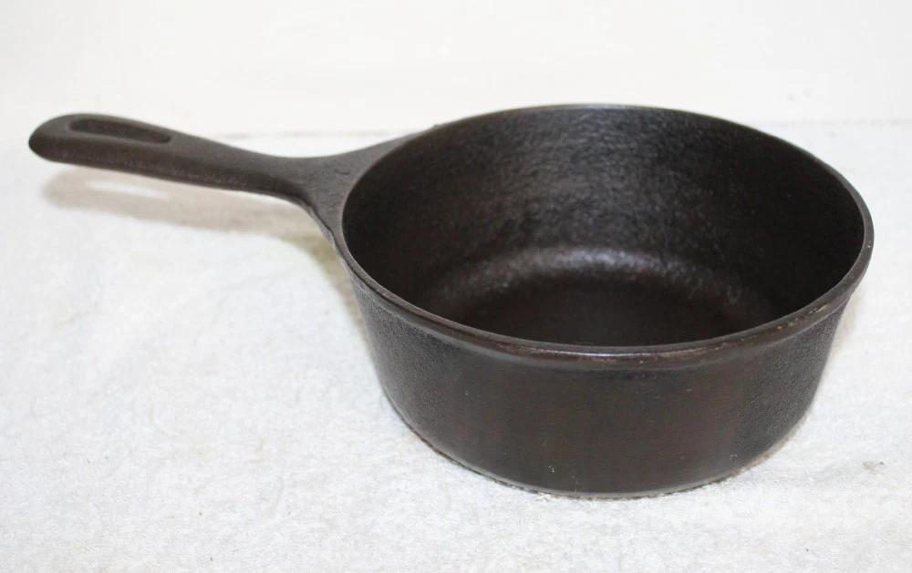 Wagner Ware No 1 Cast Iron 6 1/2" Sauce Pot Skillet ~ SUPER RARE!