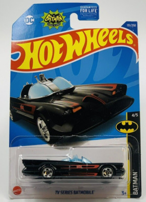 Hotwheels BATMOBILE 13台セット Hotwheels BATMOBILE 13台セット Amazon.com: Hot Wheels