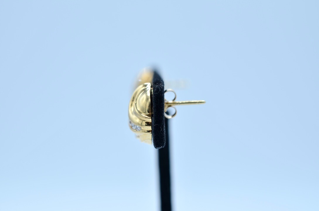 18k Solid Gold And Diamond Button Style Earrings.… - image 4