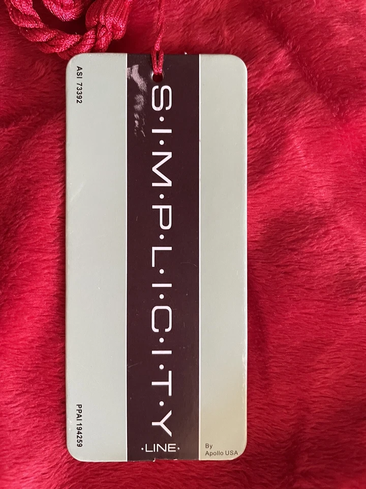 Simplicity Wheel Of Fortune Red Throw Lamb’s wool Microsherpa Brand New - Image 4 of 4