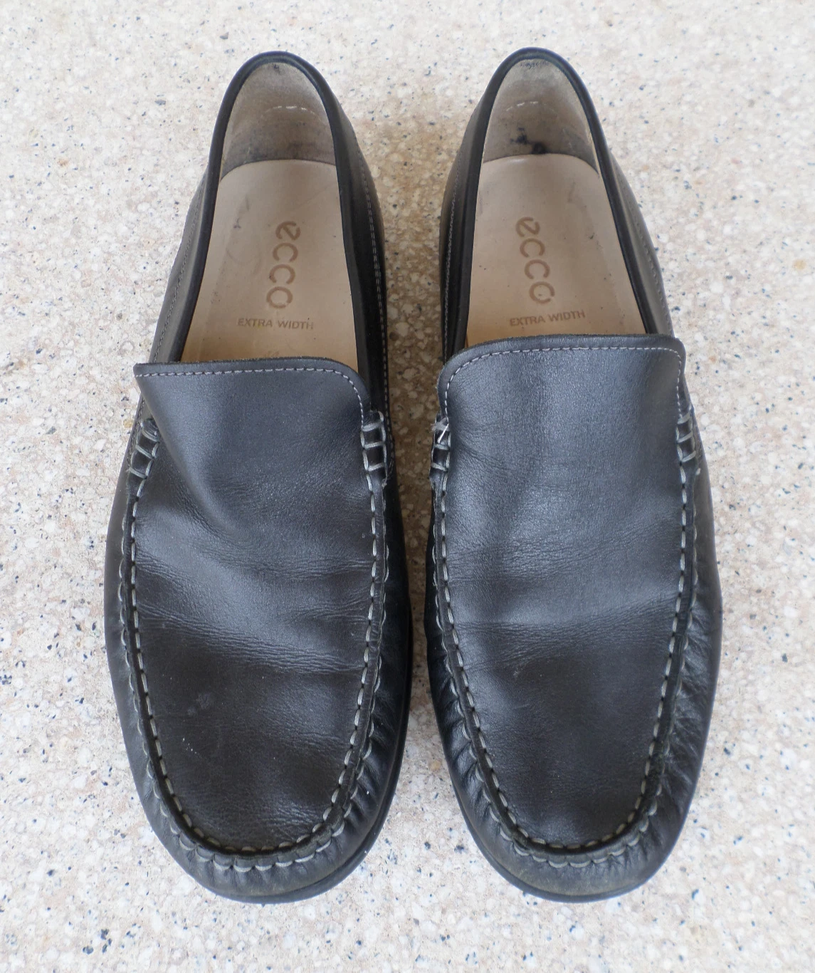 Mocassini da guida ECCO in pelle nera. Uomo 10 10 5 larghezza (44 euro)