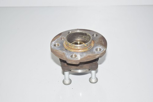 BMW F46 218d xDrive F40 F44 F45 F48 F39 Radnabe mit Lager 6874443 6852157