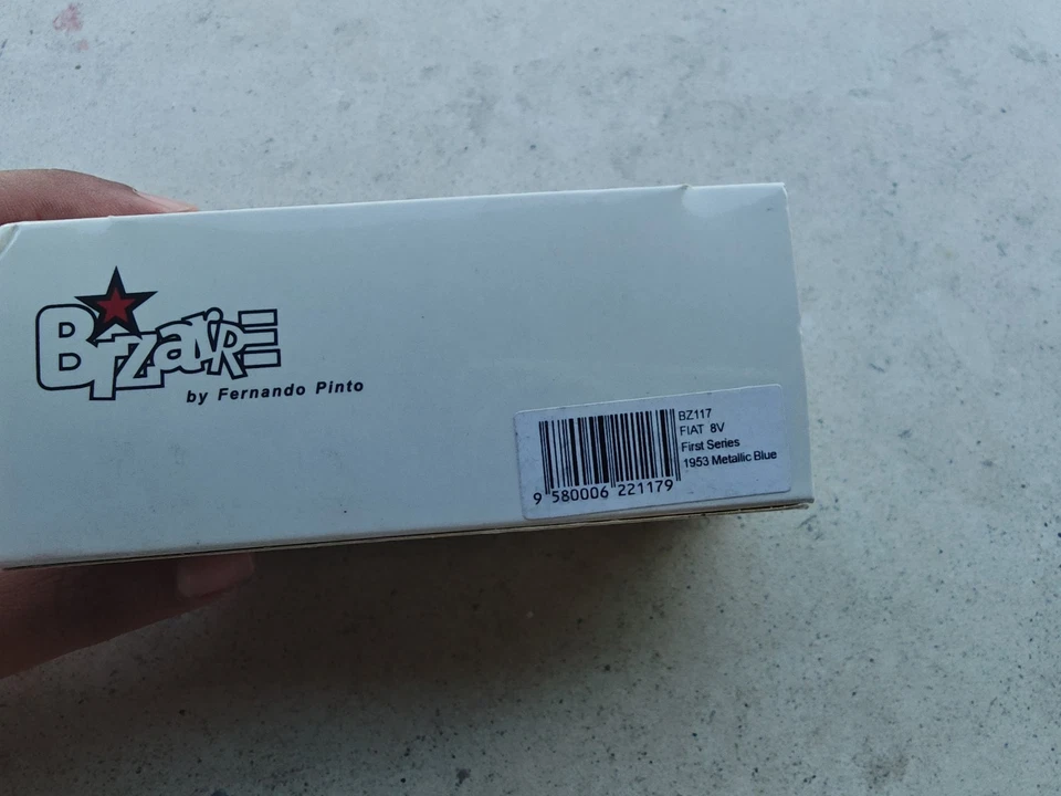 Bizarre 1/43 Fiat 8V First Series 1953 Metallic Blue BZ117 Resin Scale Model Car - Immagine 2 di 4