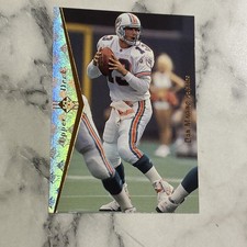 1995 Upper Deck #170 Dan Marino Miami Dolphins Football Card