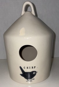 RAE DUNN ARTISAN COLLECTION CERAMIC ROUND BIRDHOUSE W/ A BIRD ON BOTH SIDES 