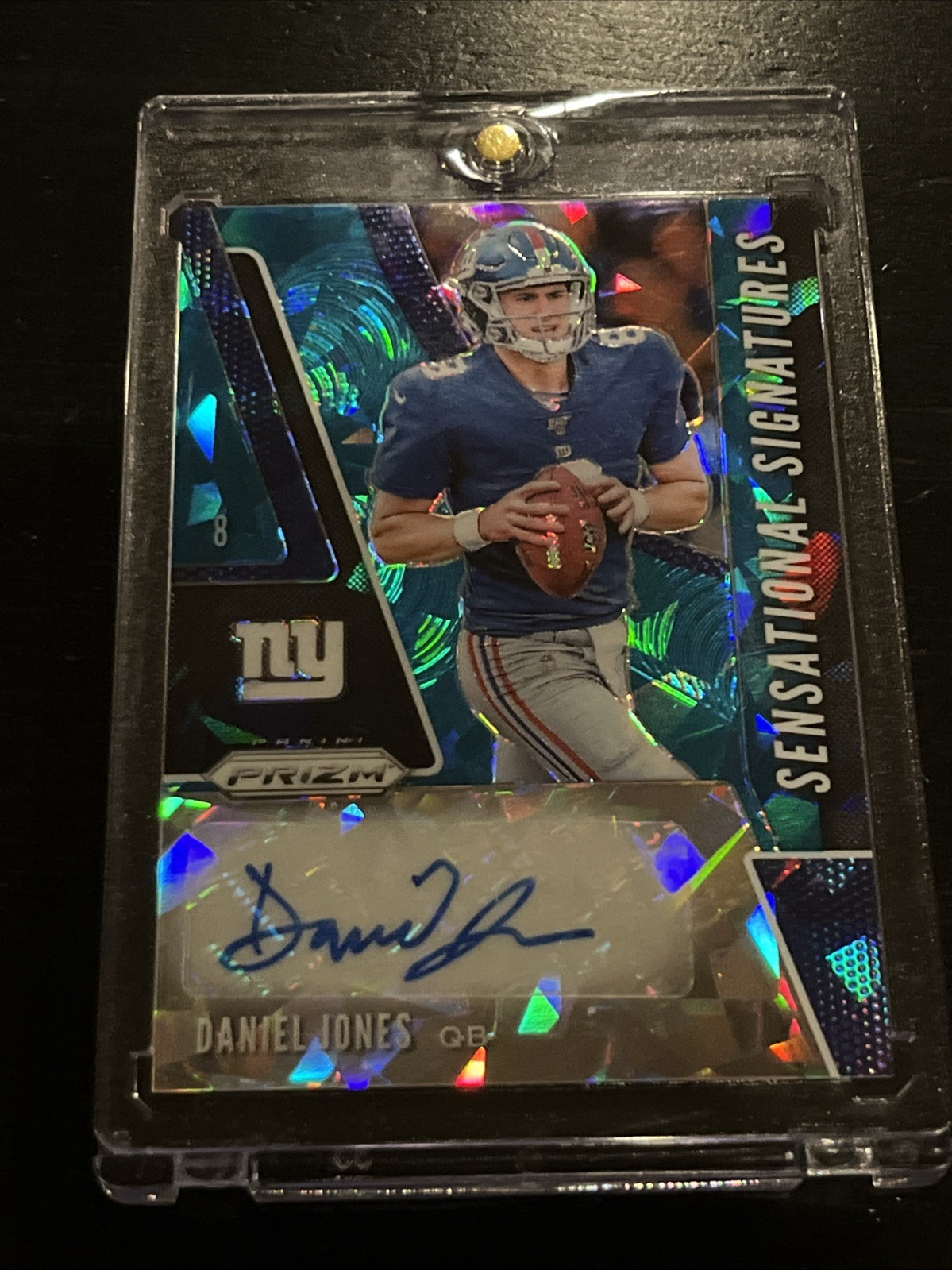 2019 Panini Prizm Sensational Signatures Daniel Jones #SE-DAJ (AU, RC) /99