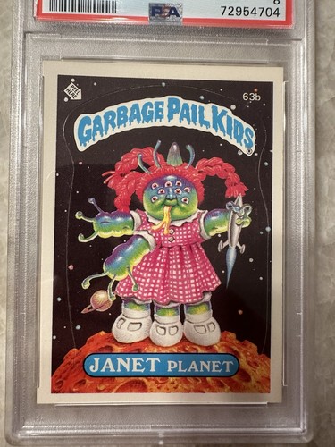 1985 GARBAGE PAIL KIDS STICKER JANET PLANET #63b CARD | PSA 8 NM-MT Rare Slab - Bild 2 von 4