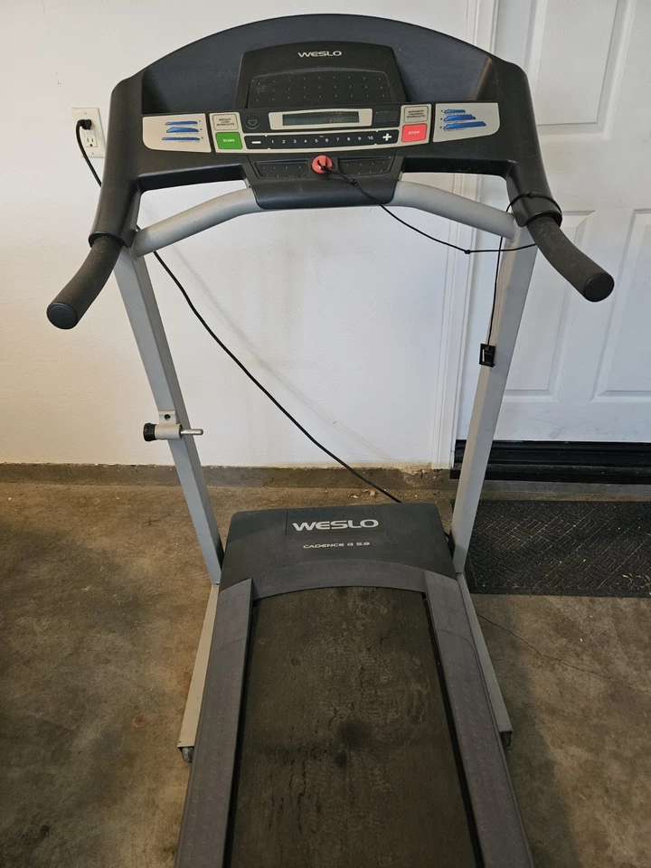 Weslo Cadence G 5.9 treadmill -Compact And Folds Up for easy storage  - Image 3 of 4