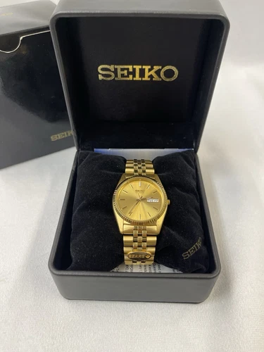 Seiko 7N43-8111 Quartz Day/Date Presidential Gold Tone Dial Sears Edition