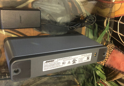 Bose Soundlink III Bluetooth Speaker - Used Silver -w Bose Adapter