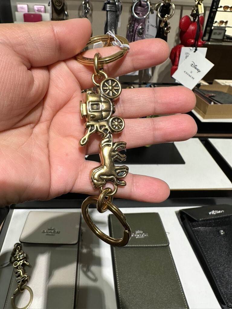 NWT Coach Metal Horse and Carriage Valet Brass Bag Charm Keychain Key