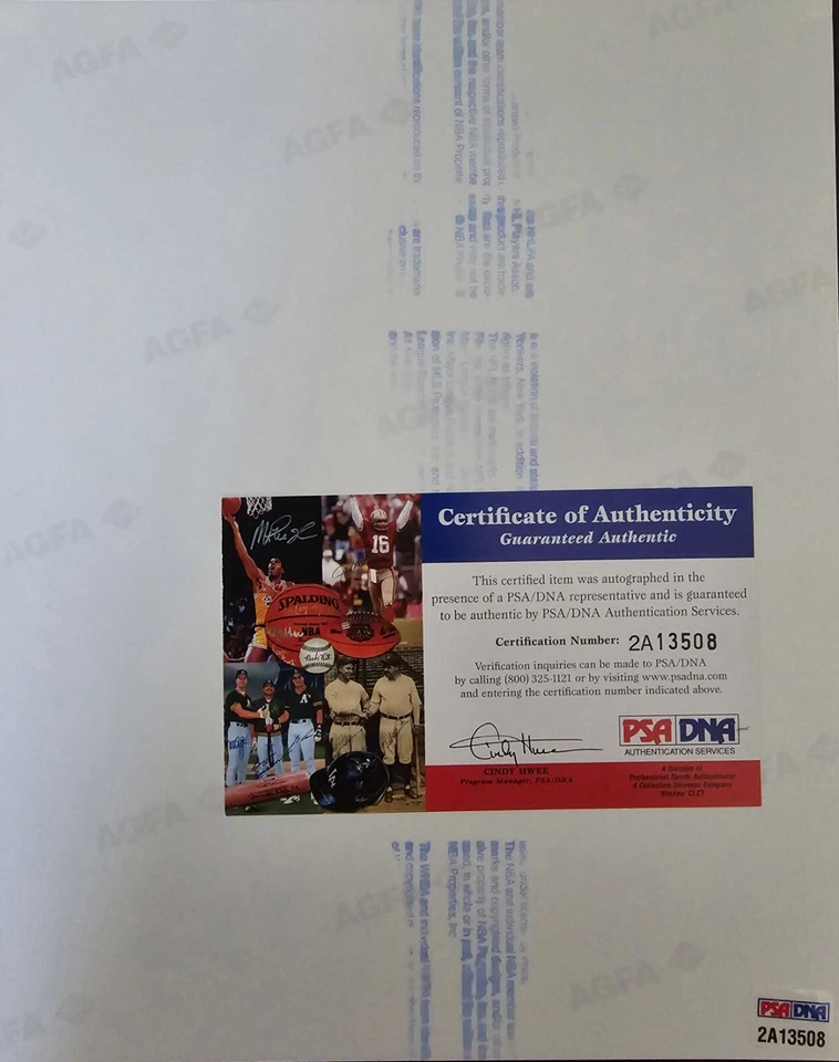 Darius Miles LA Clippers Rookie Autograph 8 x 10 w/Certificate Of Authenticity - Image 2 of 2