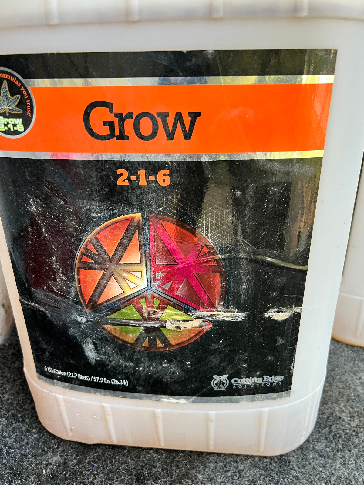 Cutting Edge Solutions - 6 Gallon of Liquid Concentrate GROW Formula 2-1-6 = NPK