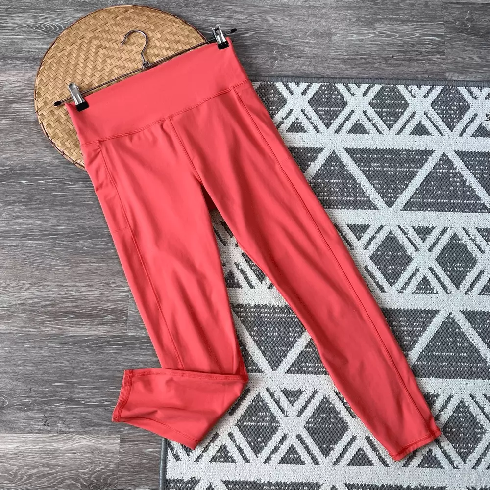 vuori studio pocket leggings