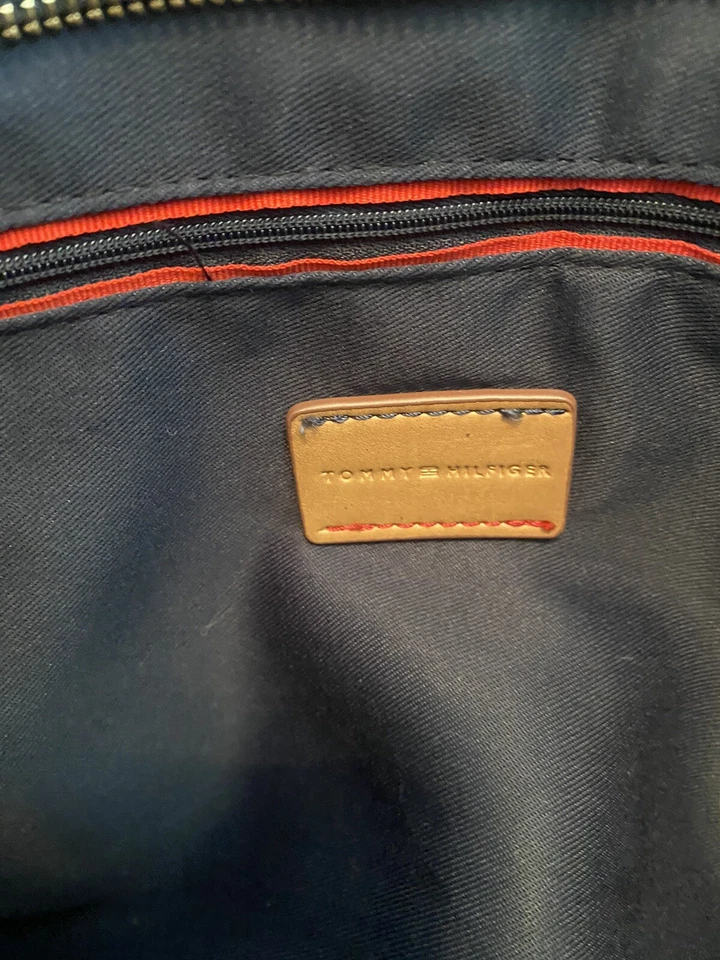 TOMMY HILFIGER Black LEATHER Tote SATCHEL Shoulder Bag - Image 4 of 4