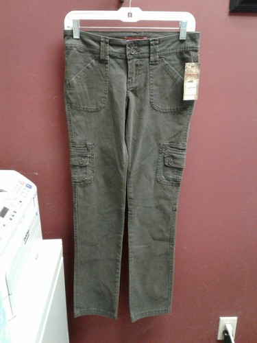 Unionbay Cargo Pants NWT Women's Size 3 
