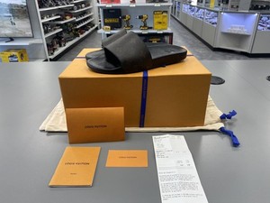 LOUIS VUITTONウォーターフロントミュール　サンダル 2025年最新】ウォーターフロント・ライン ミュールの人気