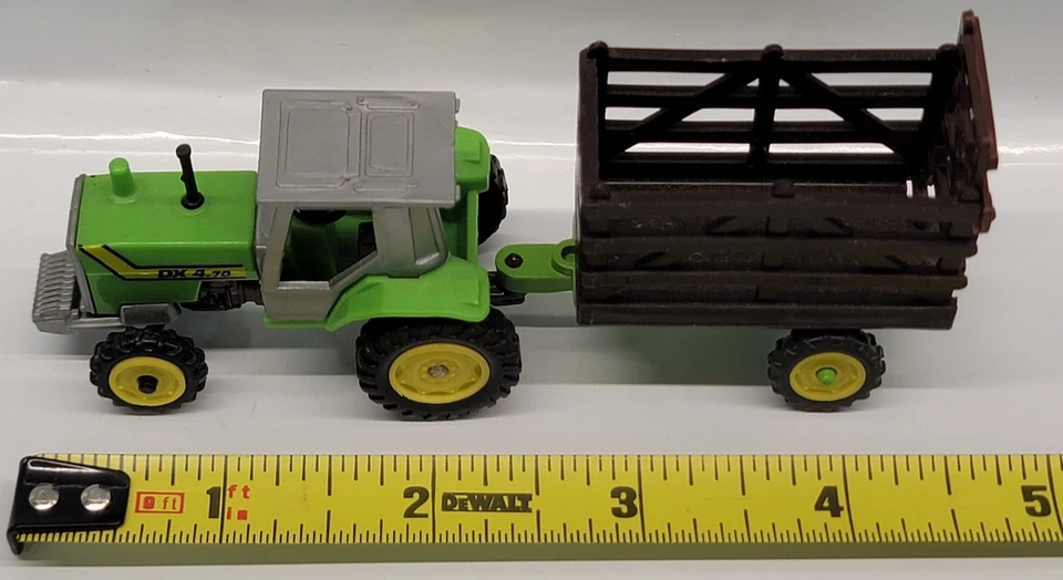 Yatming Road Tough DX 4.70 Farm Tractor with Hay Wagon Diecast and Plastic  1:64 - Image 2 of 4