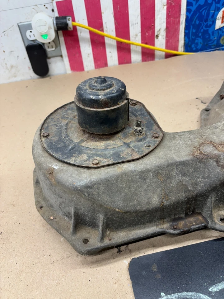 67 68 1969 1970 K10 C10 CHEVROLET GMC TRUCK BLAZER UNDERHOOD HEATER BOX OK SHAPE - Image 2 of 4