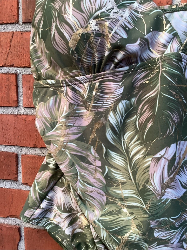 Neuer Badeanzug, Gr. L, Von Sunny Days - Bild 2 von 4