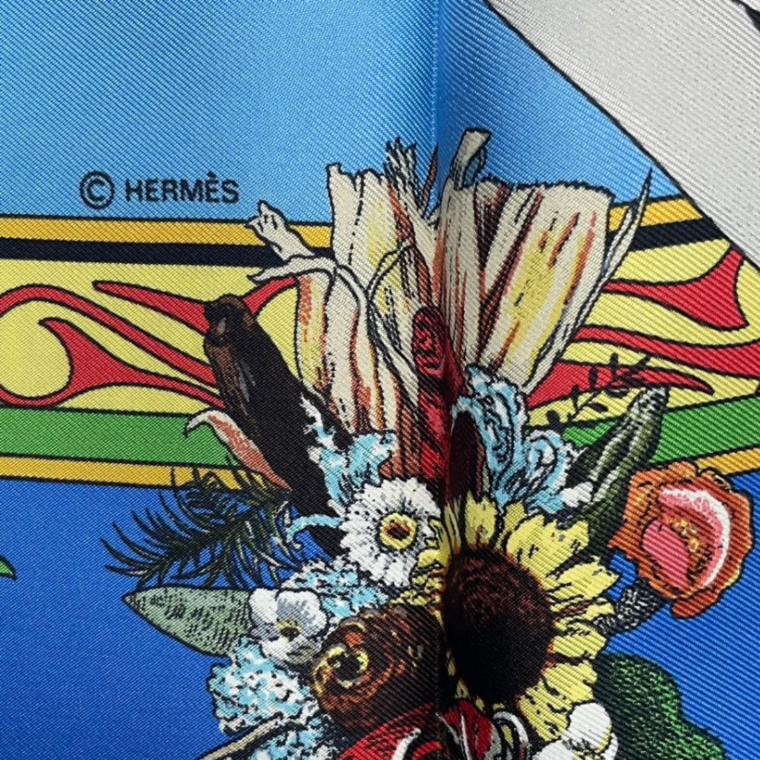 Excellent HERMES Carré 90 Silk Scarf “Kachinas” Blue – With Box image 7