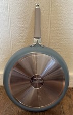Sartén antiadherente Tramontina 12” azul gris mango de agarre suave
