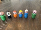 6 vintage wooden Fisher-Price Little people family And Dog