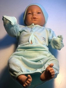 VINTAGE , RARE, NEONATES DOLL, weighted, life like, collector doll, lot
