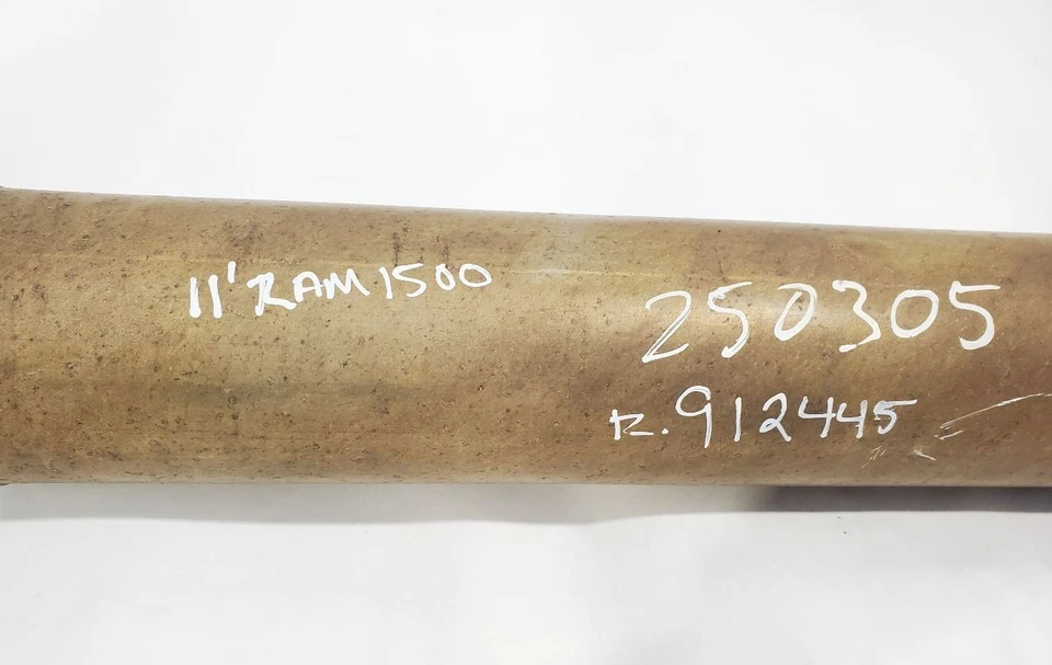 Dodge Ram 1500 2009 2010 2011 OEM eje de transmisión trasero 4,7 L tracción trasera automática  Foto 4 de 4