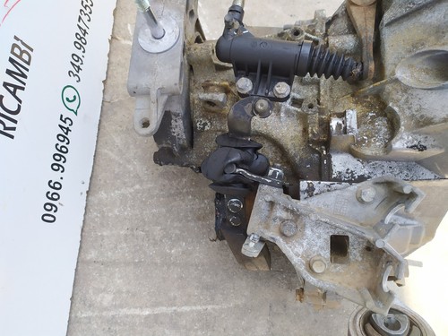 46736750 CAMBIO SCATOLA MANUALE 5 MARCE USATO FIAT PUNTO (188) 1.3 (2003\2007) - Imagen 6 de 12