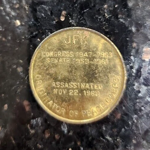JOHN F KENNEDY 1961 - 1963 35th President USA Commemorative Token - Image 2 of 2