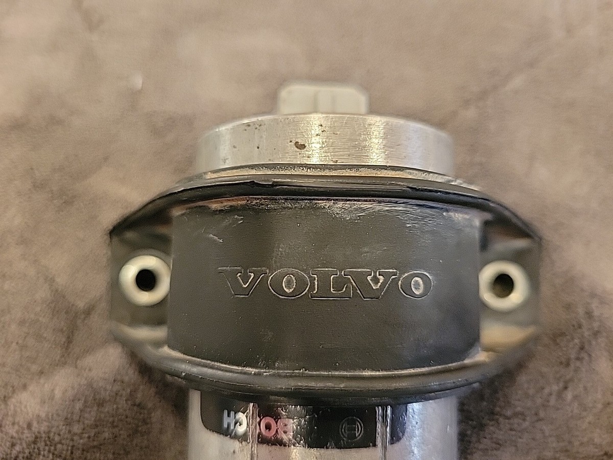 1989-1995 Volvo 240 244 245 740 760 940 Bosch Idle Control
